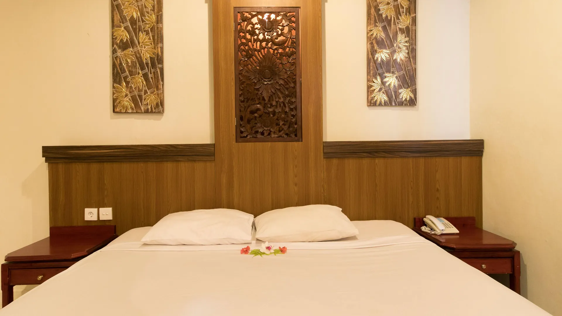 Hotel Sinar Bali Legian