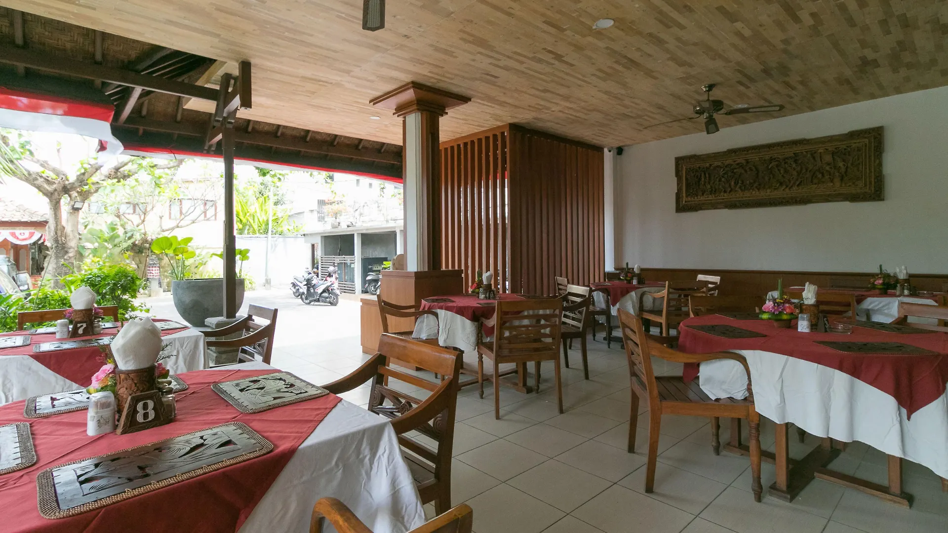 Hotel Sinar Bali Legian