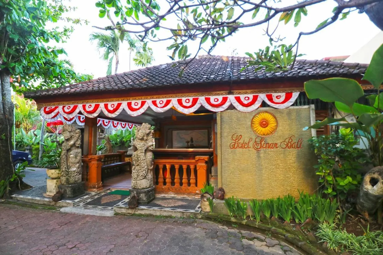 Hotel Sinar Bali Legian 3*, Legian (Bali)